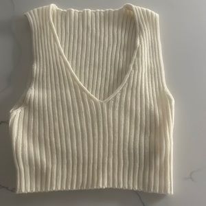 Cream white knit/sweater ribbed cropped tank